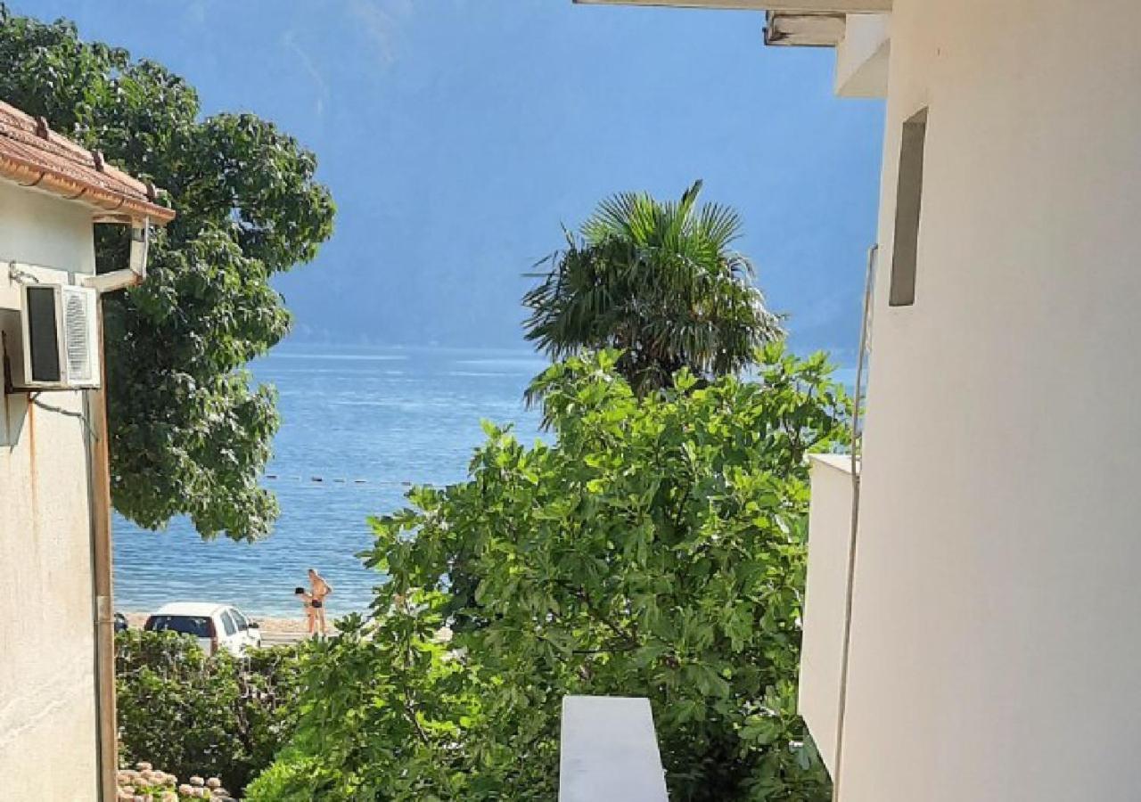 Seaside Apartments And Rooms Котор Экстерьер фото
