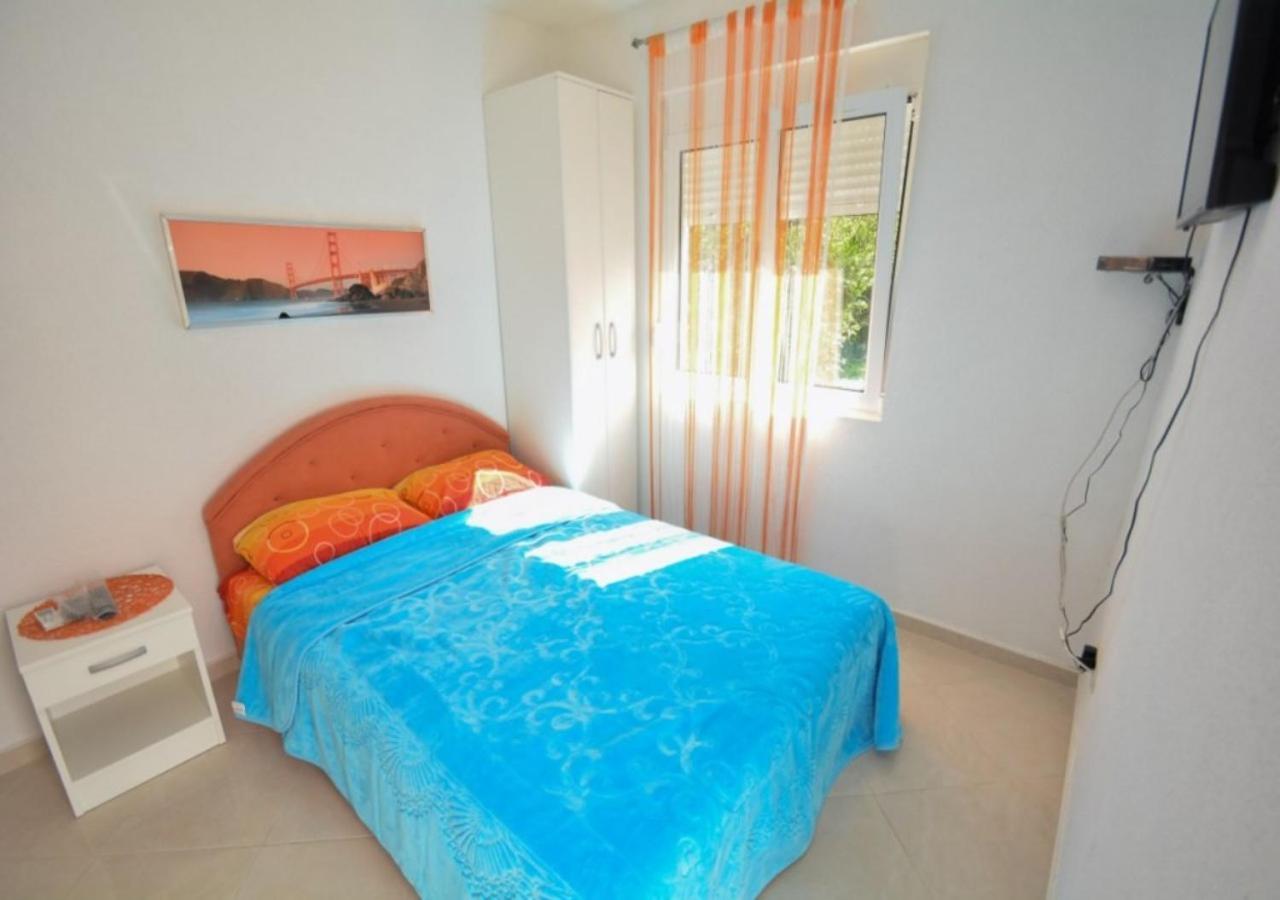 Seaside Apartments And Rooms Котор Экстерьер фото