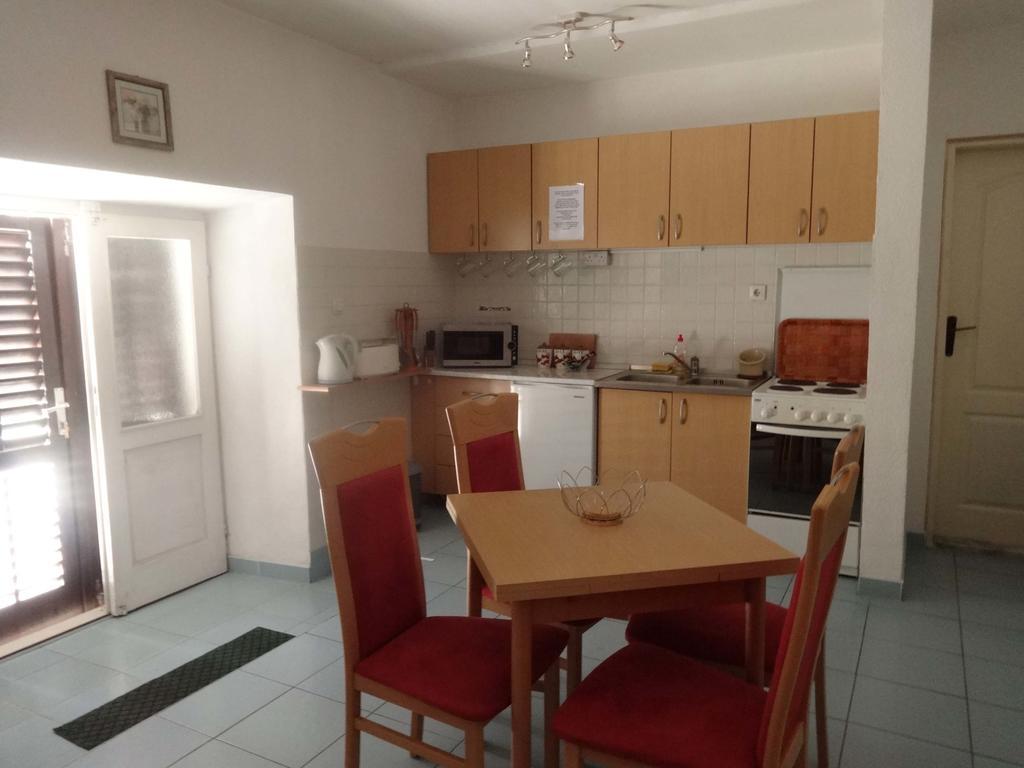 Seaside Apartments And Rooms Котор Экстерьер фото