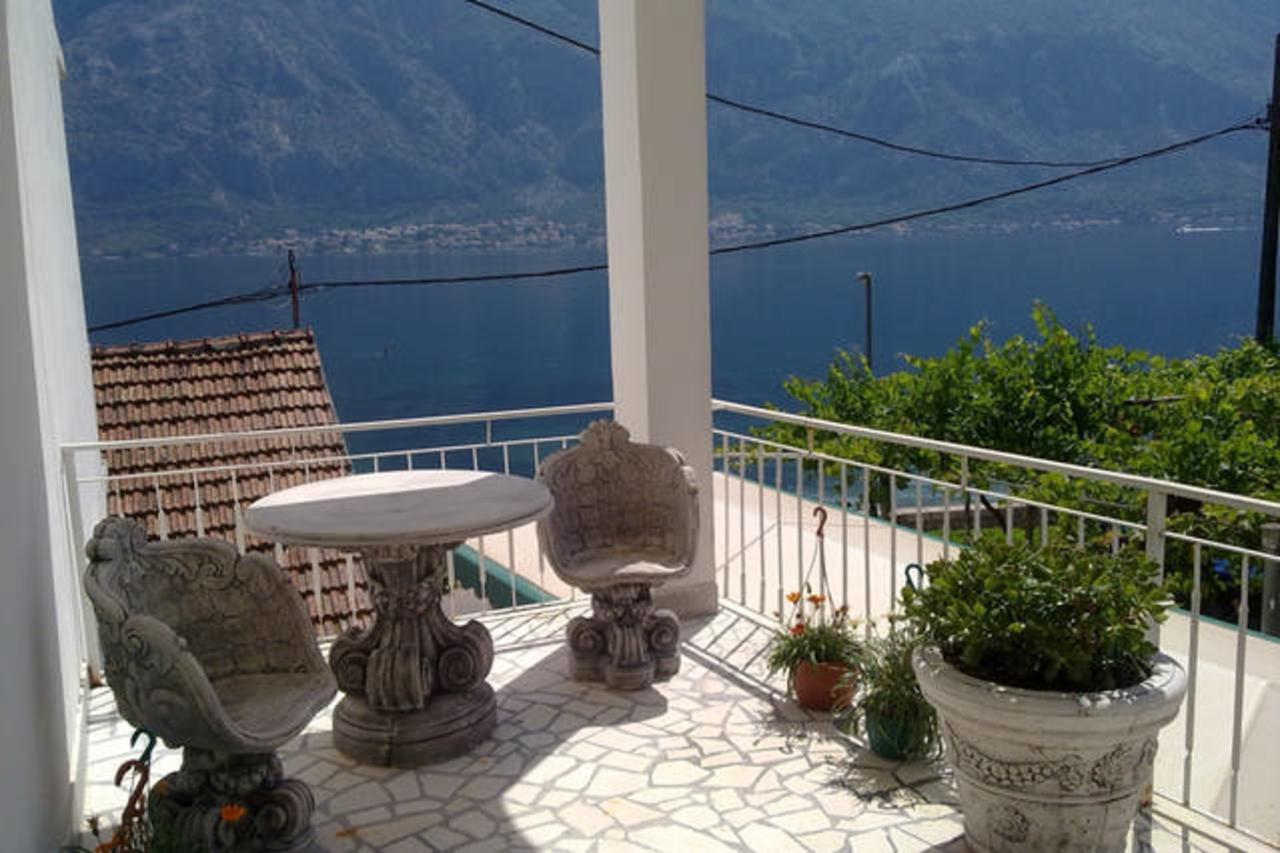 Seaside Apartments And Rooms Котор Экстерьер фото